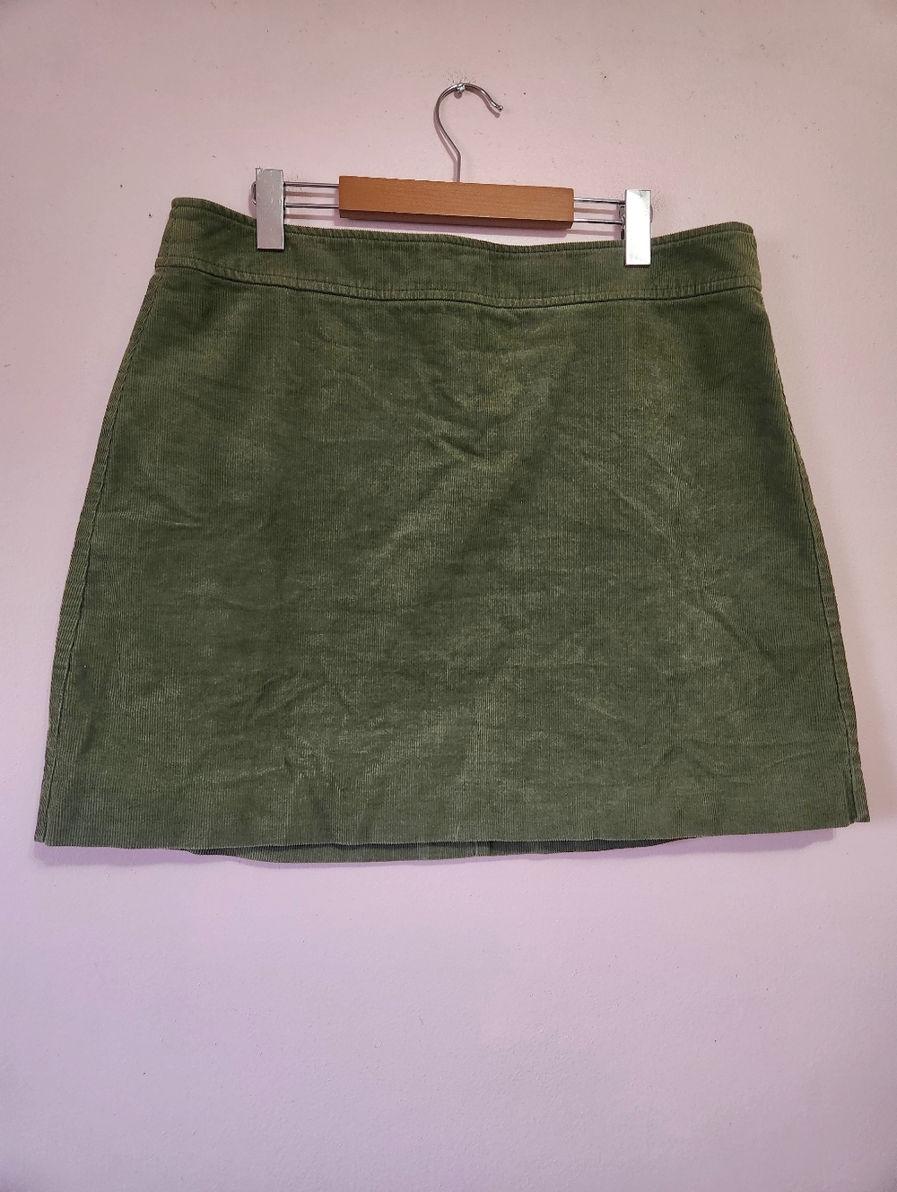 J Crew Corduroy Green Mini Skirt Cotton Zip Back Closure Size 14 EUC Earthy